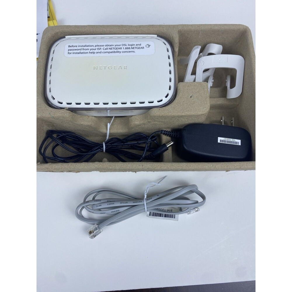 NETGEAR Broadband ADSL2+ Modem DM111PSP DSL Modem - Picture 5 of 9